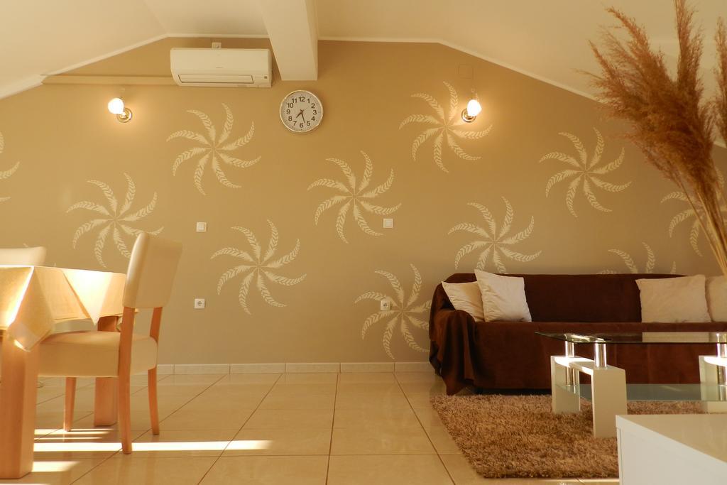 Apartments Milka Vodice Habitación foto
