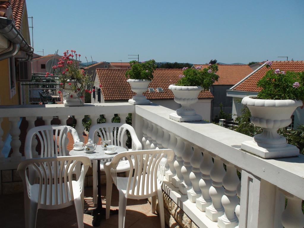 Apartments Milka Vodice Habitación foto