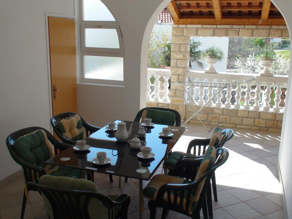 Apartments Milka Vodice Habitación foto