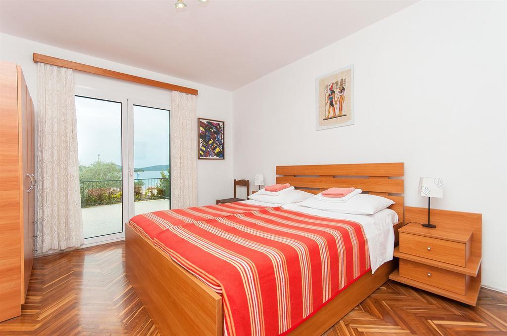 Apartments Milka Vodice Exterior foto